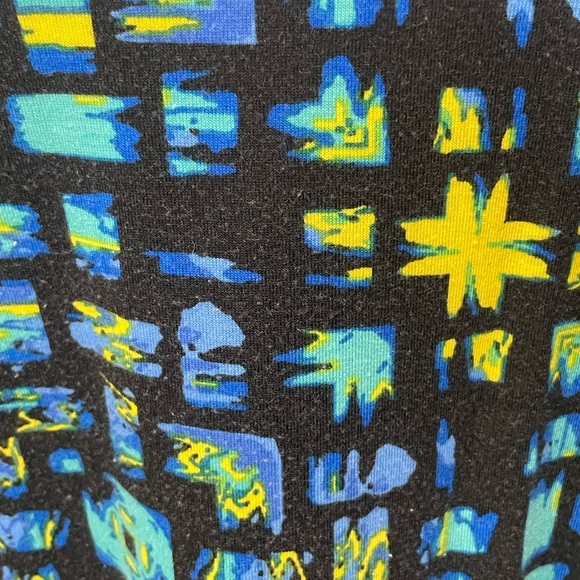 Lularoe Classic T - Picture 2 of 3